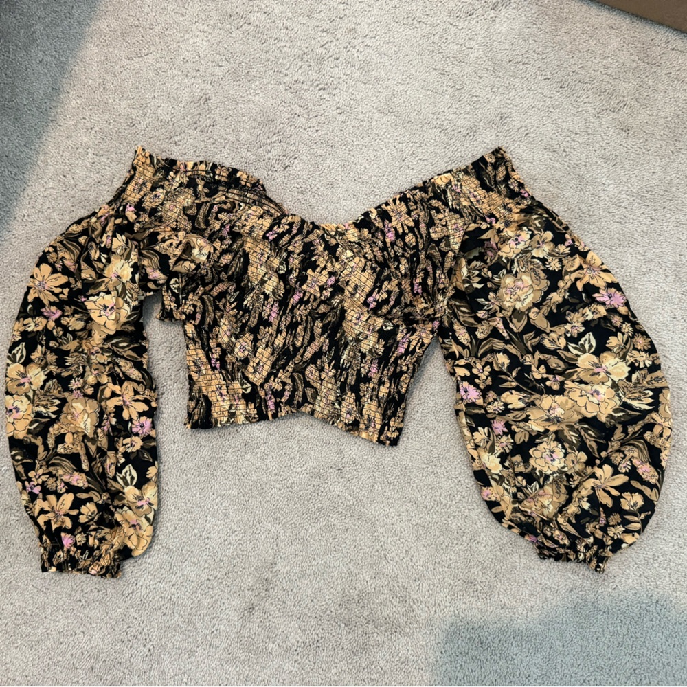 Free People crop top long sleeve